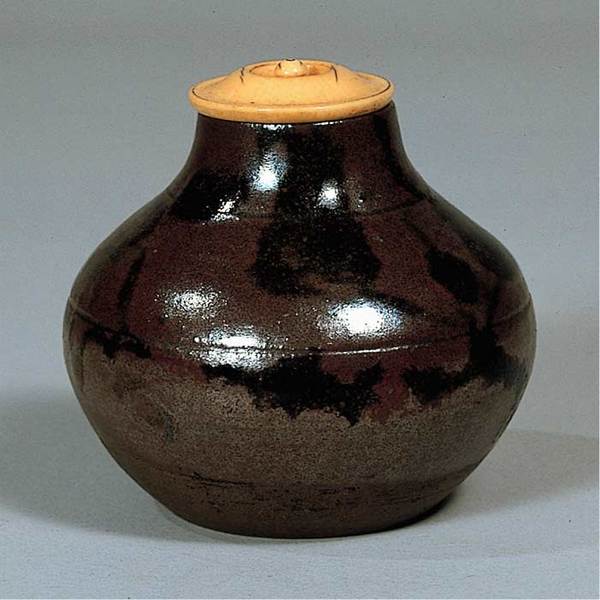 石川県立美術館